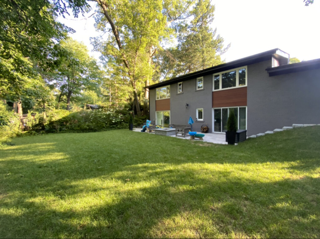 Milton interlock company, driveway installation expert in milton ontario, paver patio install in oakville on, driveway paver repair milton ontario, interlock pavers company milton ontario