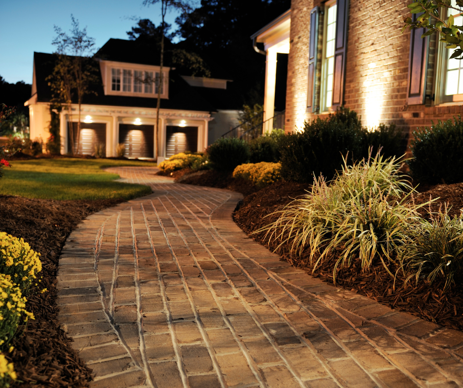 interlocking services in King city ontario, interlock repair king city, king city landscaping company, MILTON STONE, landscsape contractor king city on, interlocking stones king city, patio pavers, driveway paving stones